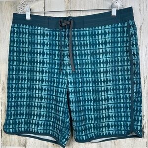 PRANA Roots Studio Boardshorts in lankai color‎